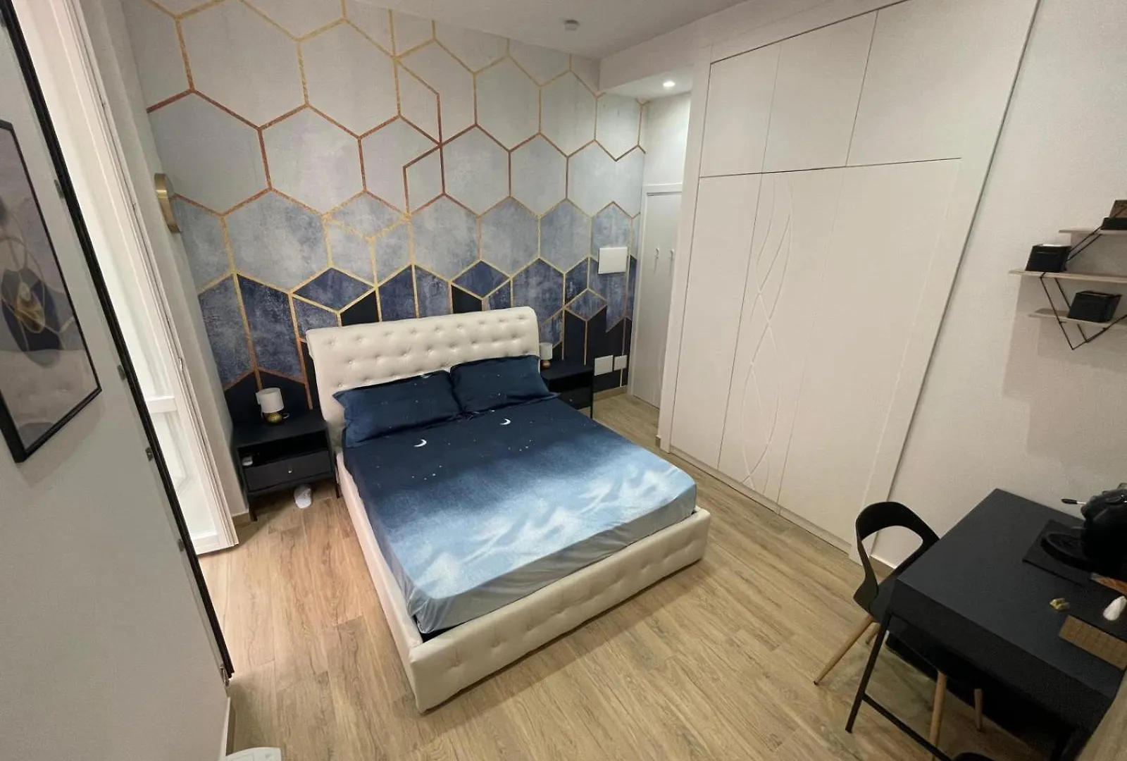 Urban Chic Suite Toledo Naples Italy