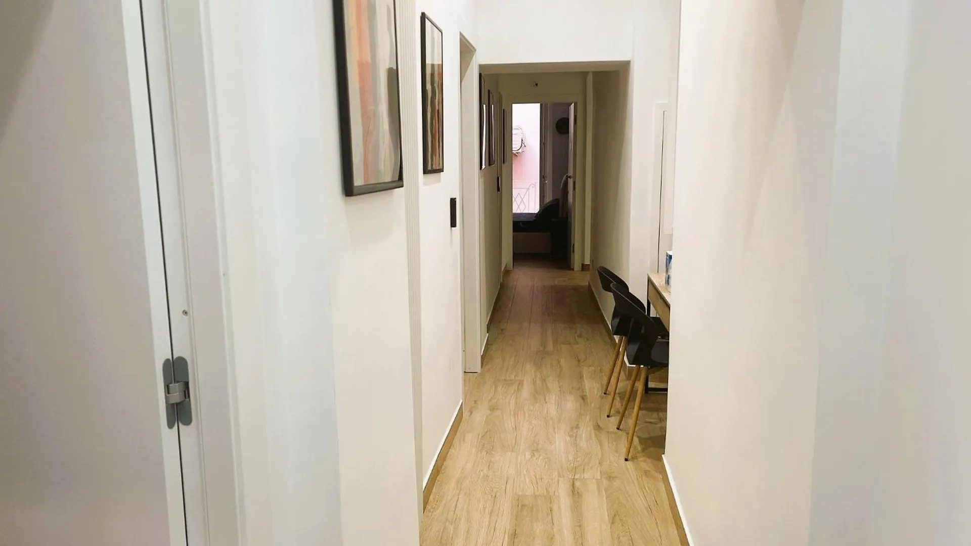 Urban Chic Suite Toledo Naples