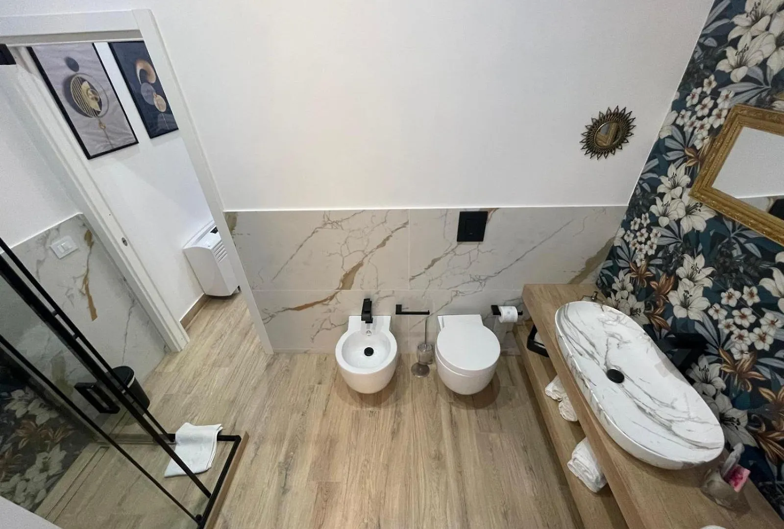 Urban Chic Suite Toledo Naples
