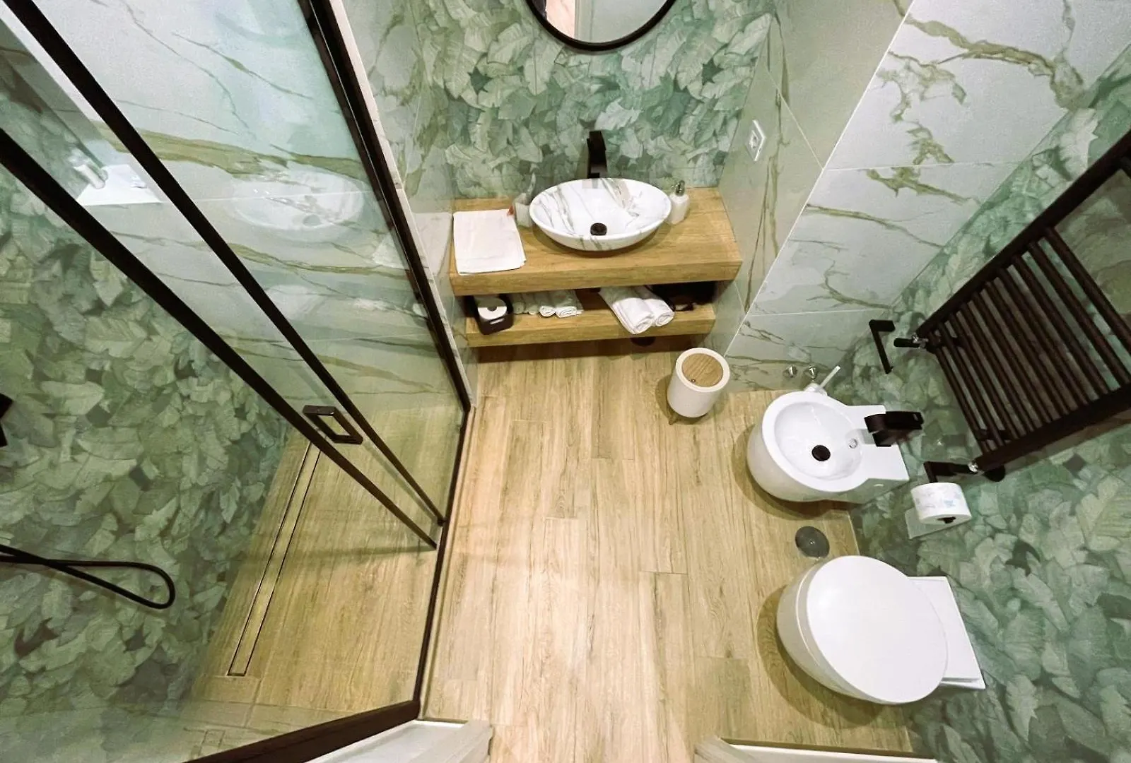 Urban Chic Suite Toledo Naples